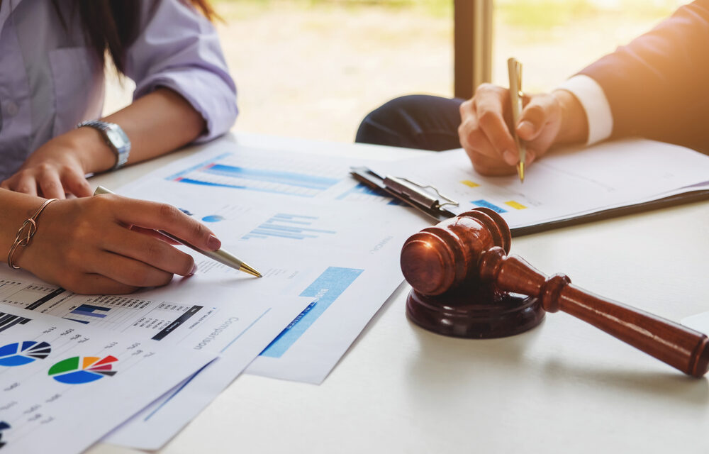 İdare ve Vergi Hukuku: Kamu ve Mali Yükümlülüklerin İncelenmesi